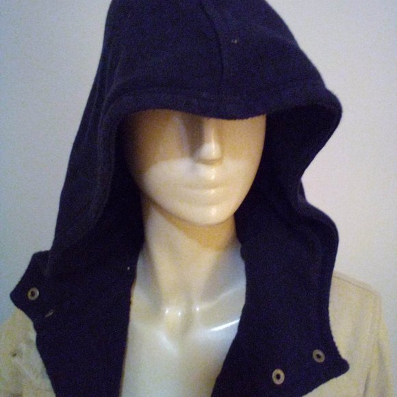 Free People distressed denim jacket with hooded fleece lining, size P/S - Picture 7 of 7